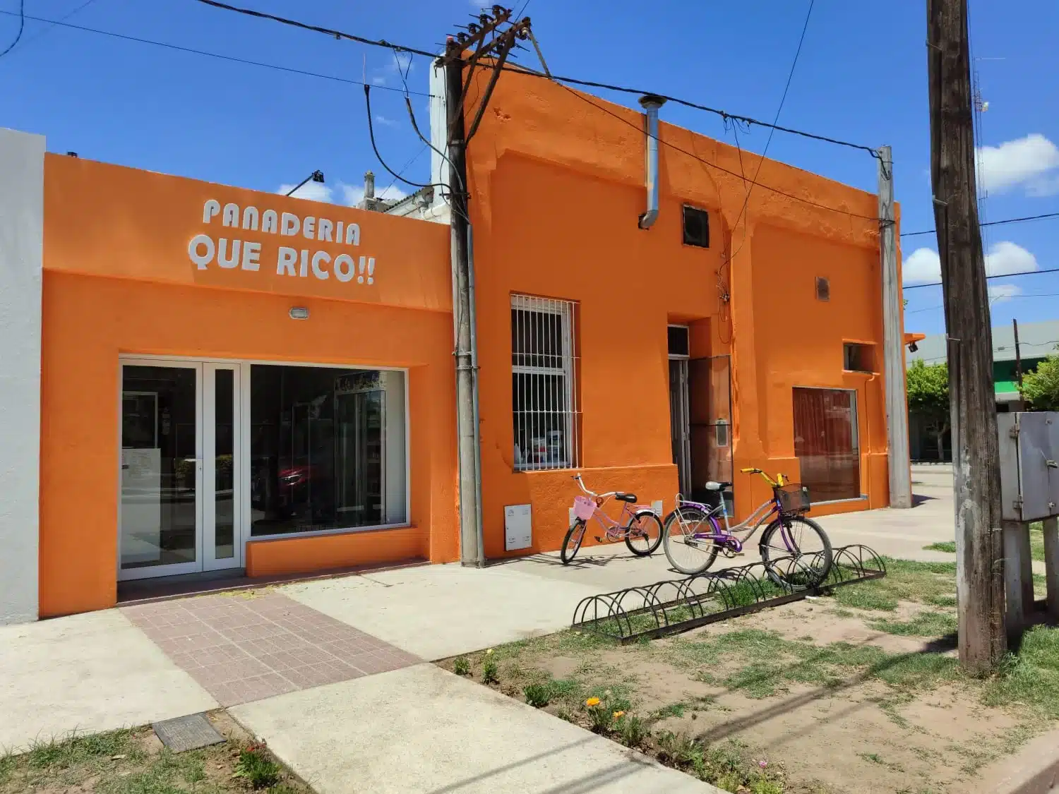 QUE RICO • Panadería & Confitería