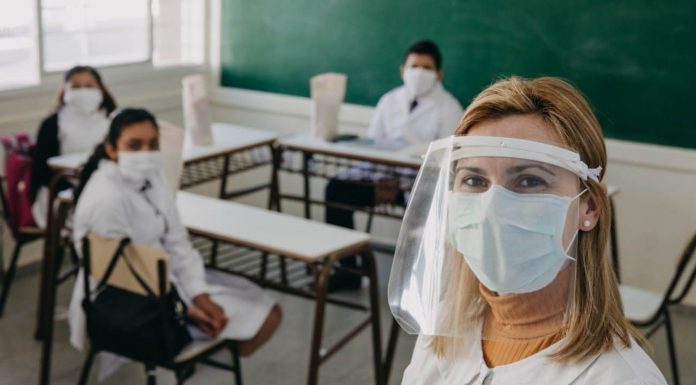 EL REGRESO A LAS CLASES PRESENCIALES CON UNA HORA MAS