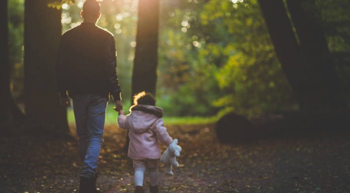 VOLVERIAN LAS CLASES, PERO PROHIBIRIAN FESTEJOS DEL DIA DEL PADRE