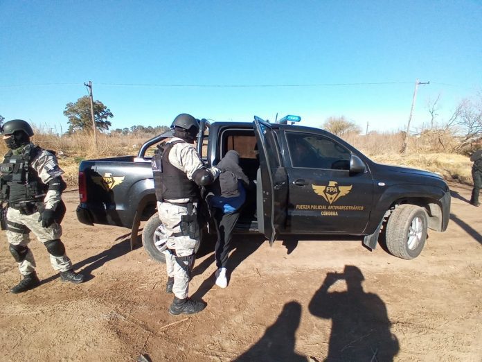 FPA DETUVO A DOS HERMANOS QUE VENDÍAN DROGAS A MENORES EN LA LABOULAYE