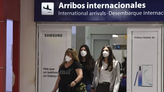 BROTE DE VARIANTE DELTA: EL CASO 0 INTERNADO CON NEUMONIA BILATERAL