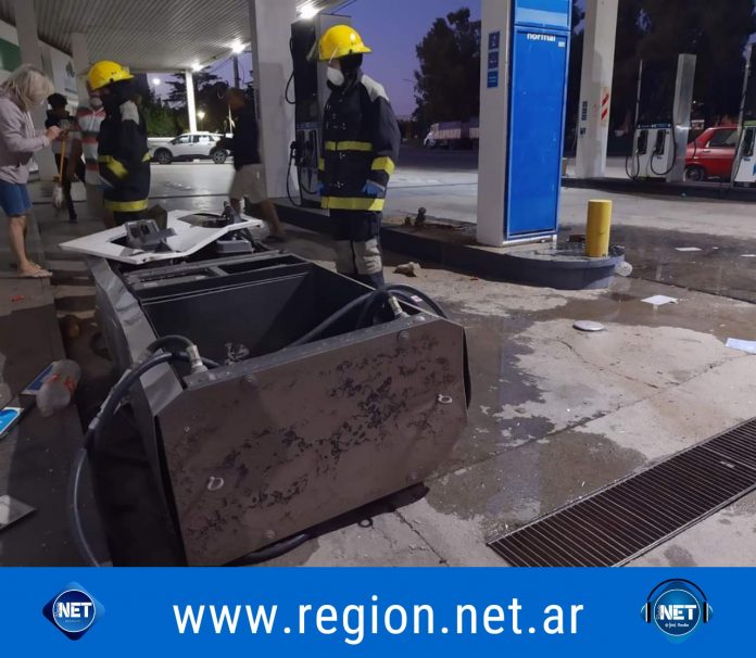 DESPISTE, VUELCO Y MILAGRO EN UNA ESTACIÓN DE SERVICIO DE ALCIRA GIGENA