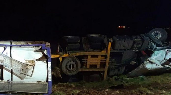 RUTA 158: VUELCO FATAL DE CAMIÓN QUE TRANSPORTABA LÍQUIDO INFLAMABLE