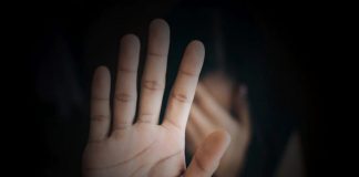 DENUNCIAN ABUSOS EN UN COLEGIO ADVENTISTA