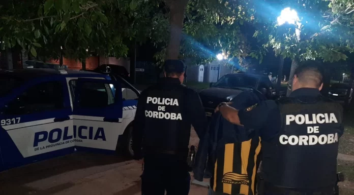 Detienen a un hombre por violencia familiar y secuestran gran cantidad de marihuana en su departamento