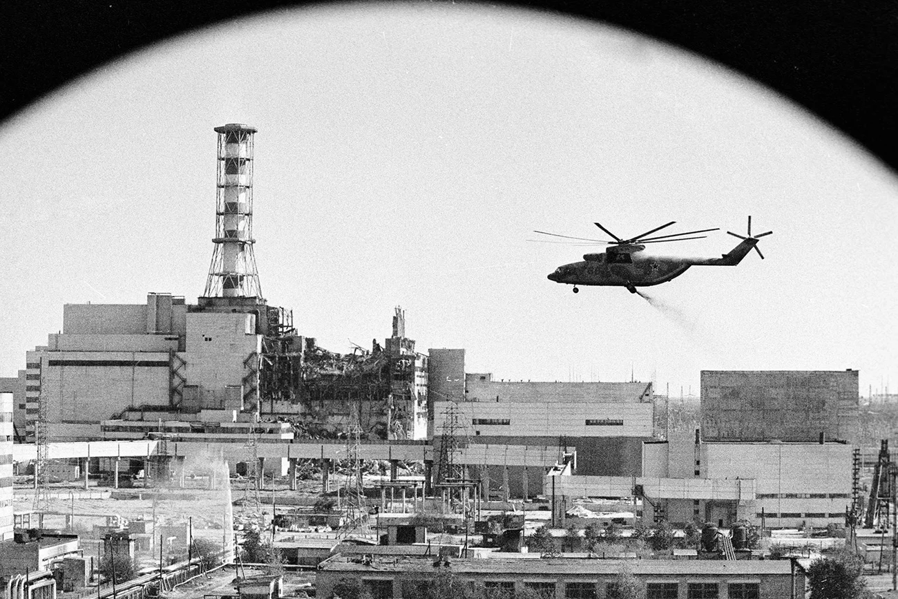La tragedia de Chernóbil: el peor desastre nuclear de la historia Helicóptero boro