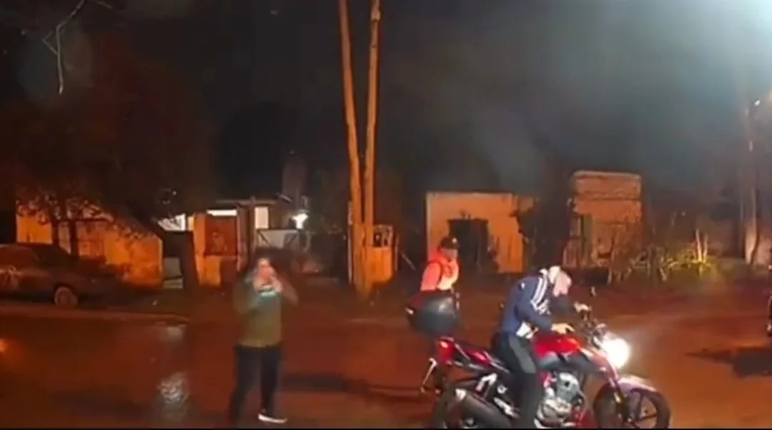 Policía de civil mata a tiros a un motochorro en Moreno: ¿homicidio doloso o legítima defensa?