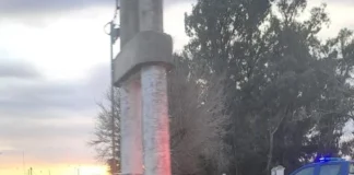 Un bombero murió en un choque frontal contra un monumento en Las Higueras