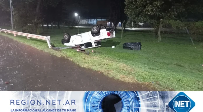 A minutos de terminar el año, una camioneta volcó en General Deheza y el conductor desapareció