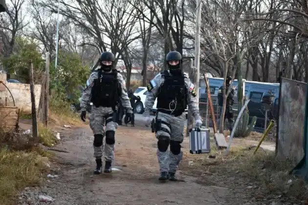 Operativo Antinarcóticos en Río Cuarto: Desmantelan banda de Narcotráfico y confiscan arsenal
