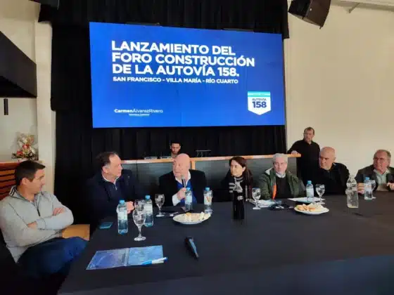 En General Deheza se lanzó el Foro para la Construcción de la Autovía 158, con la presencia de líderes regionales