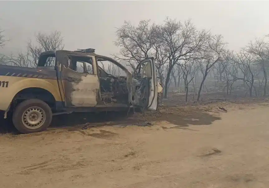 Policía héroe rescata a abuela de 80 años de un incendio en San Esteban