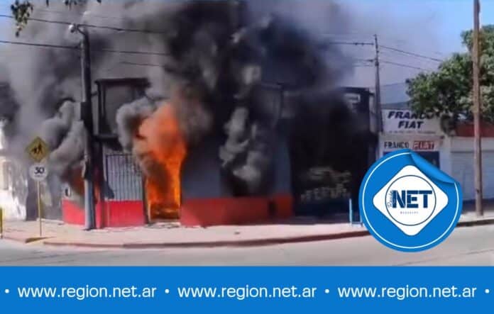 Impactante incendio en una Pinturería de Córdoba: pérdidas millonarias (video)