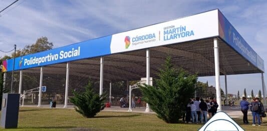 El Gobernador Llaryora inauguro el Polideportivo número 125 de la provincia, en General Deheza