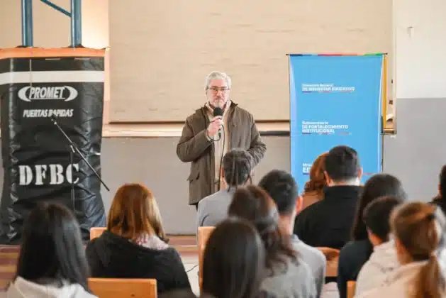 Más de 100 jóvenes participaron del Foro de Estudiantes Secundarios en General Deheza