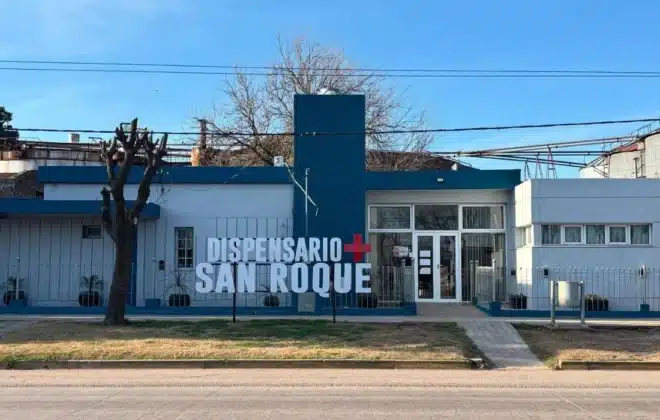 Nuevo cartel iluminado para el Dispensario San Roque de Dalmacio Vélez